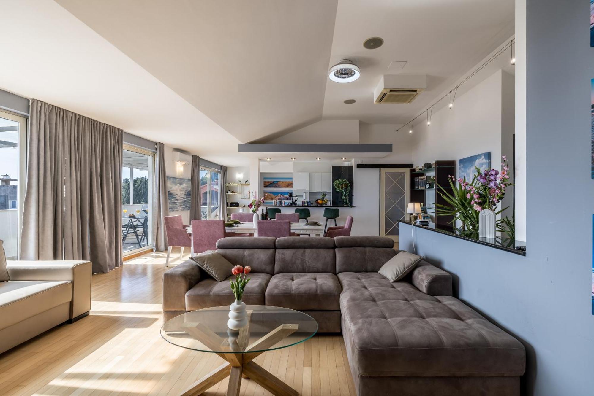 Urban Utopia Penthouse With Private Parking Split Luaran gambar